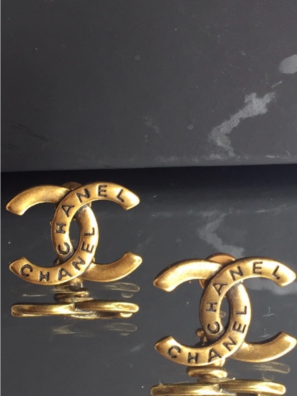 AuthenticCHANEL Gold Double CC Vintage Earrings - Picture 3 of 4